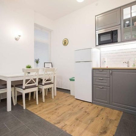 Oberiter Apartments - Center Of Zagreb, Fast Wifi, Ac, Kitchen, Parking Exterior photo